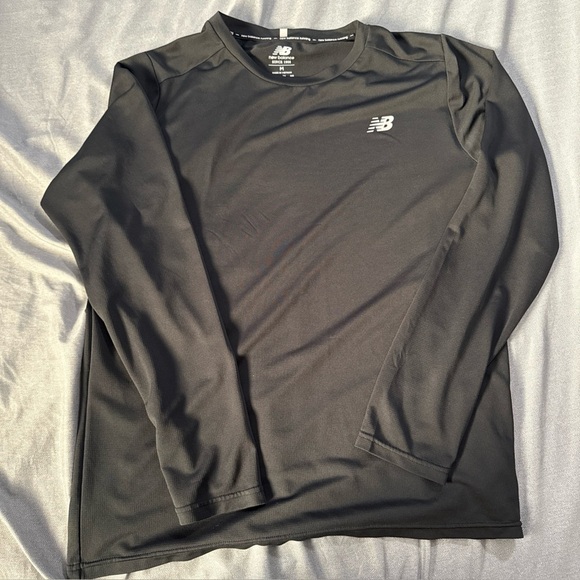 New Balance Black Long Sleeve Performance Tee - Picture 1 of 2